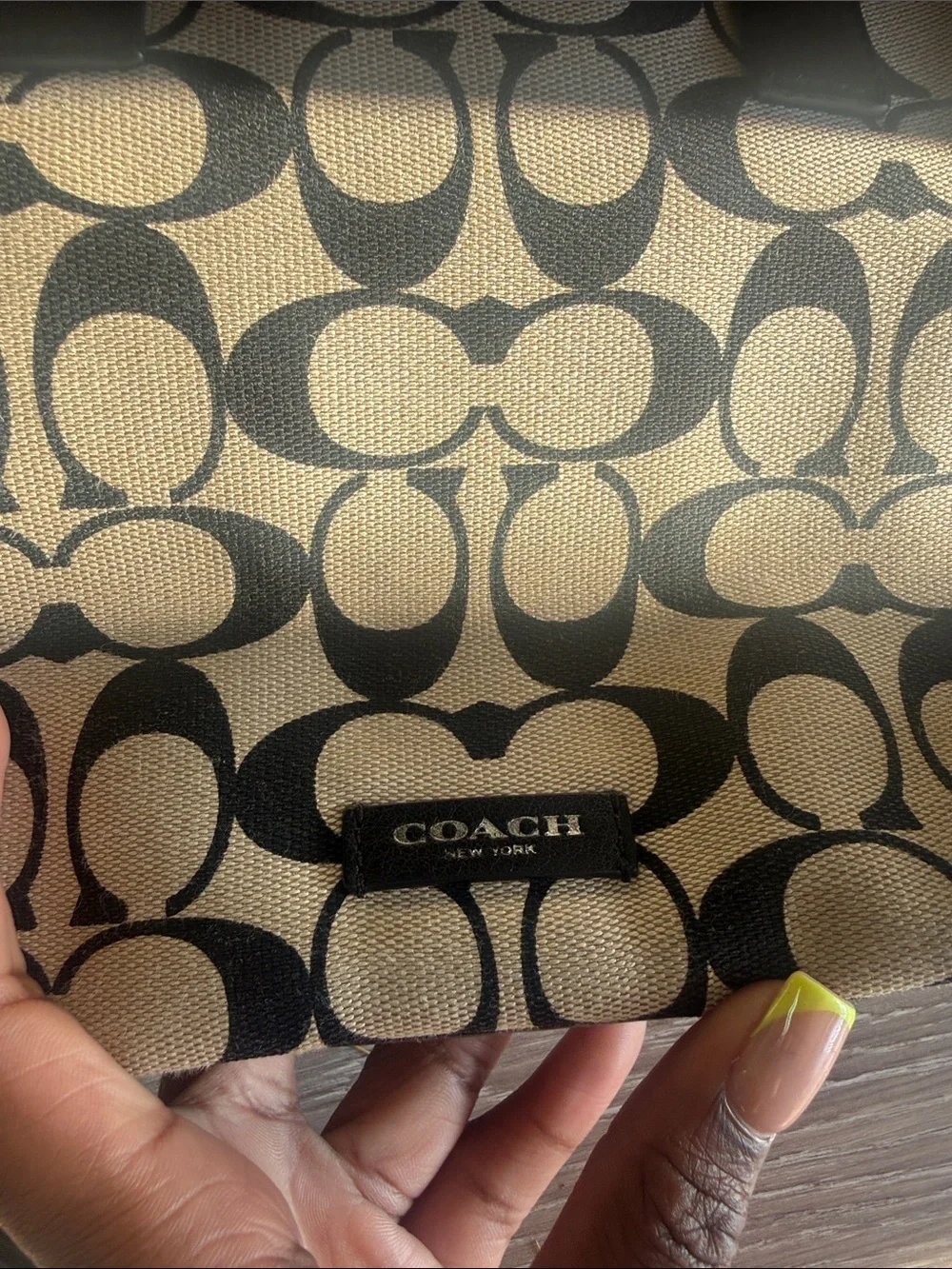Coach satchel signature